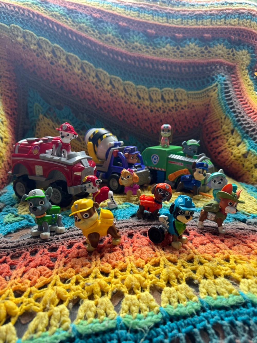 🐾 PAW Patrol Bundle w/ Vehicles & 13 Figures Liberty Rex Mix - Picture 2 of 3
